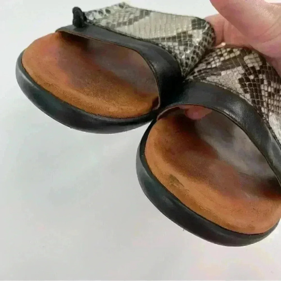 Gentle Souls by Kenneth Cole sandals 8.5 Golum black cream leather snakeskin - Picture 10 of 14